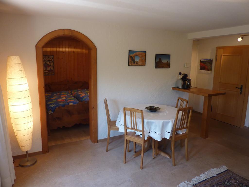 Chalet Aebnetbode Gstaad Pokój zdjęcie